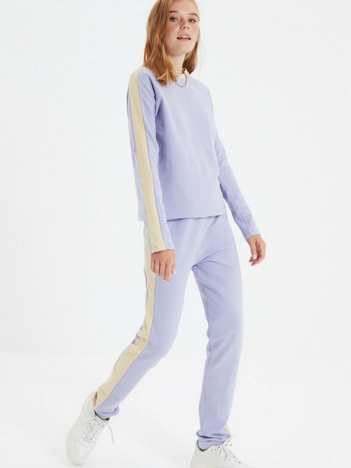 Світшот Trendyol модель TWOAW22SW0082/Lila Фото