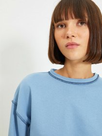 Свитшот Trendyol модель TWOAW22SW0450/Mavi Фото