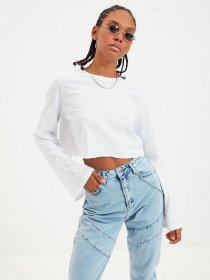 Лонгслив Trendyol модель TWOAW22TS0042/Beyaz Лонгслив Trendyol модель TWOAW22TS0042/Beyaz Фото