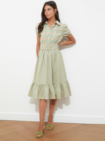 Платье миди Trendyol модель TWOSS21EL2884/Cok Renkli Платье миди Trendyol модель TWOSS21EL2884/Cok Renkli Фото