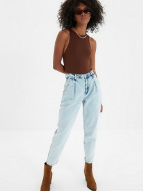 Джинсы мом Trendyol Curved модель TWOAW22JE0109/Mavi Фото