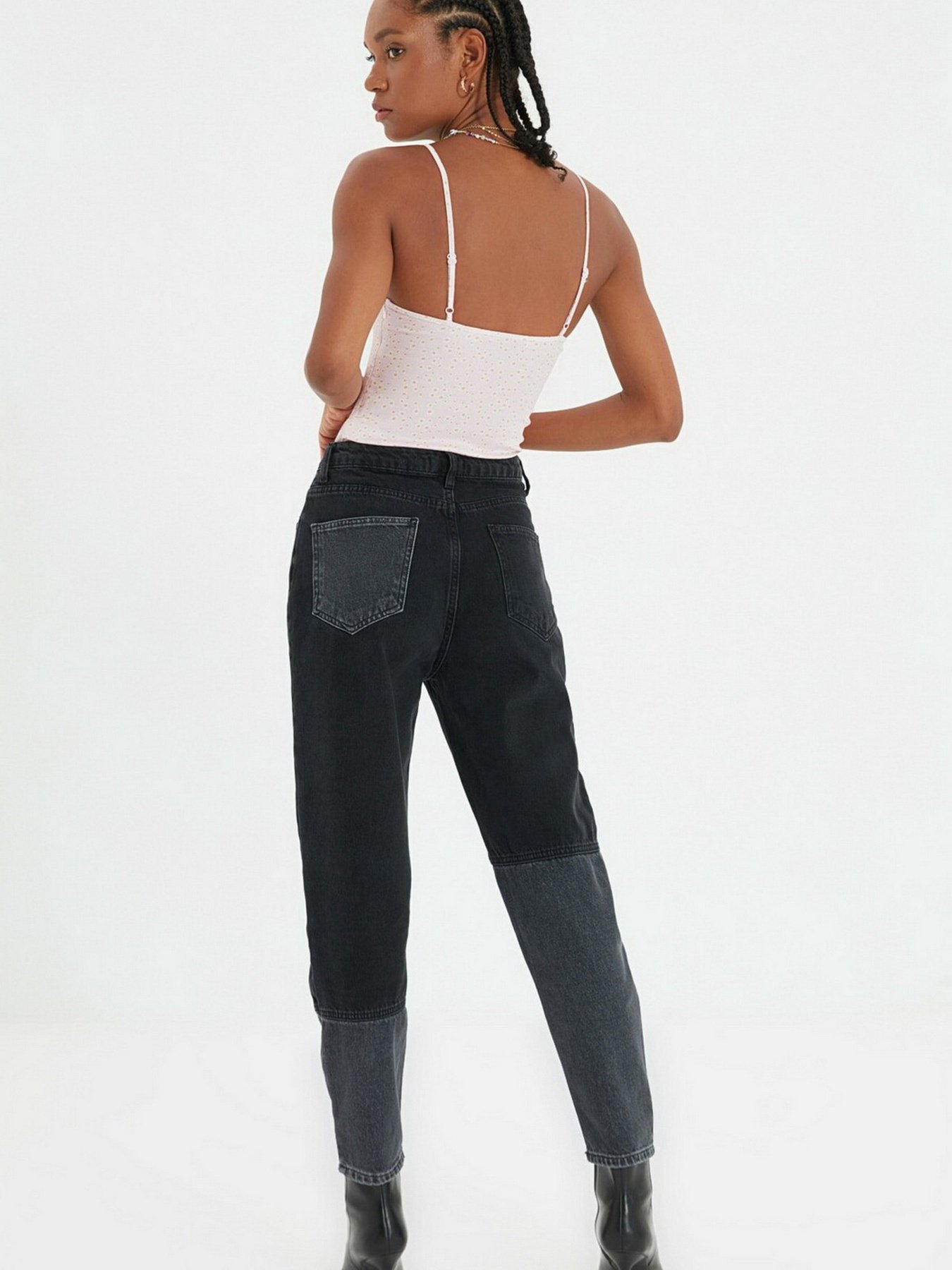 Джинсы мом Trendyol Mom модель TWOAW22JE0110/Antrasit Фото