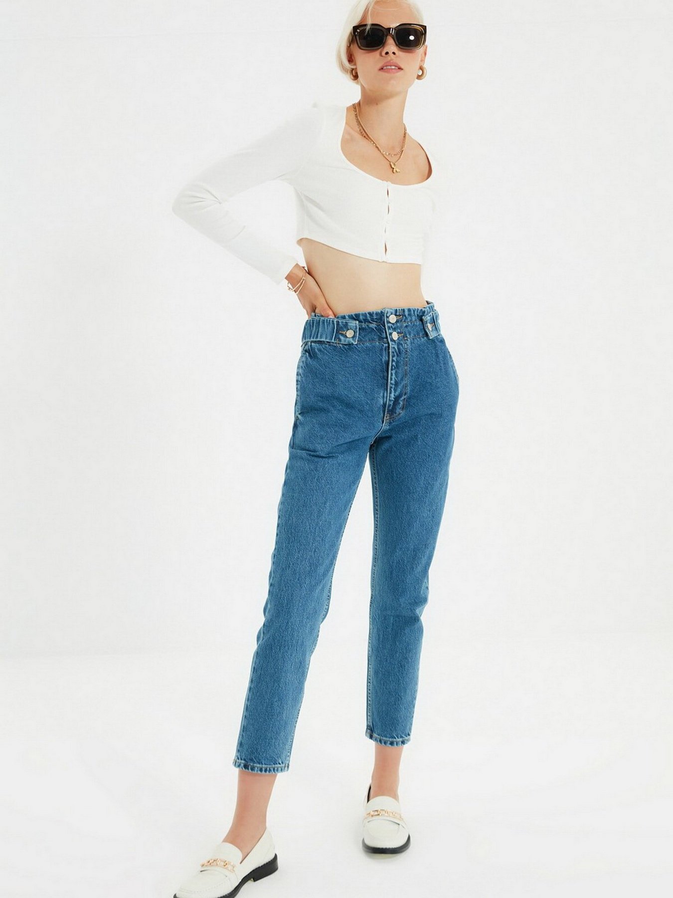 Джинсы мом Trendyol Mom модель TWOAW22JE0119/Mavi Фото