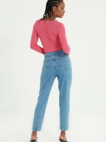Джинсы мом Trendyol Mom модель TWOAW22JE0120/Mavi Фото