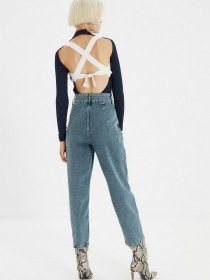 Джинсы мом Trendyol Curved модель TWOAW22JE0121/Gece Mavisi Фото