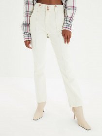Прямі джинси Trendyol Bootcut модель TWOAW22JE0127/Ekru Фото