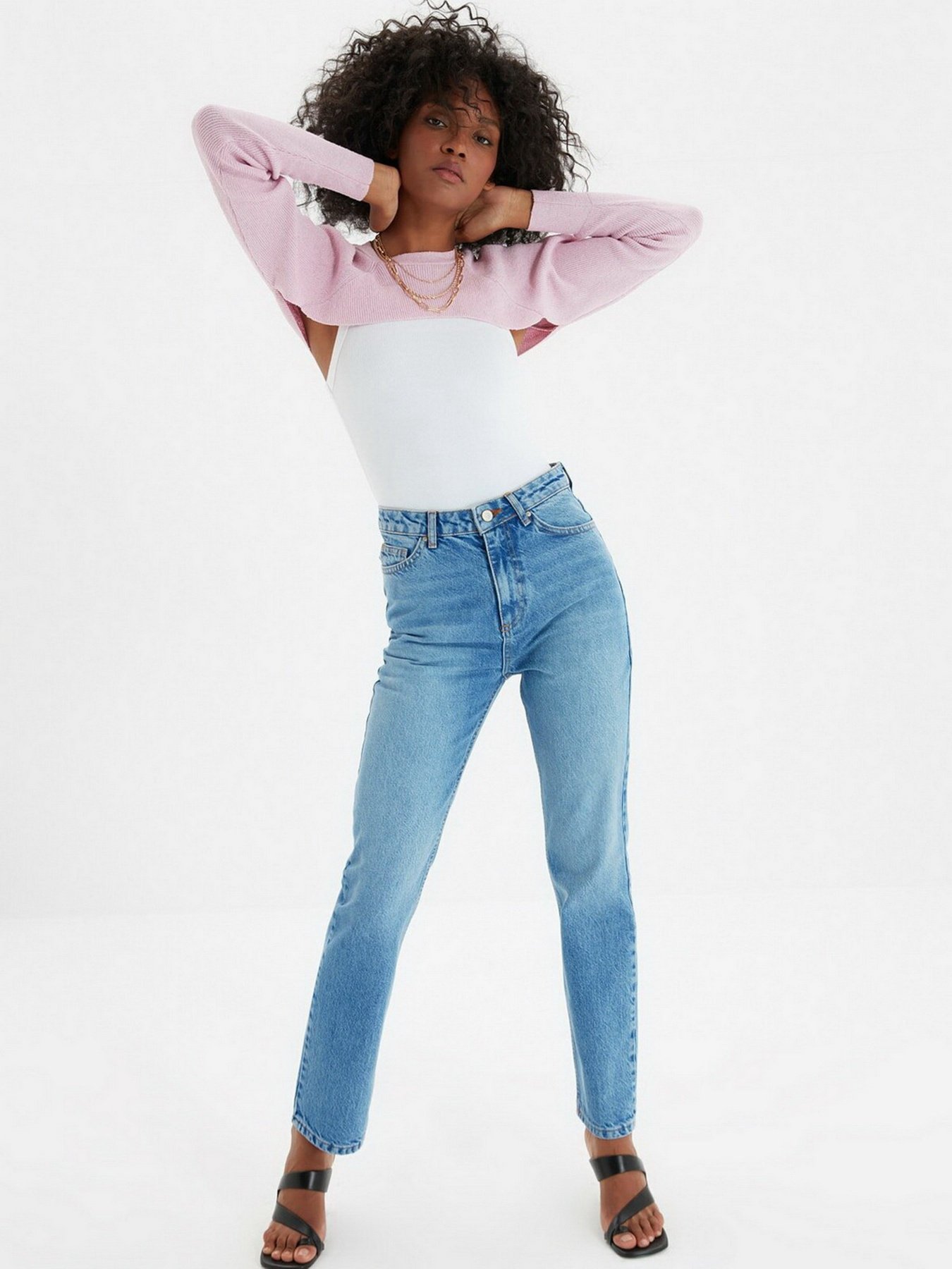 Зауженные джинсы Trendyol Bootcut модель TWOAW22JE0138/ACik Mavi Фото