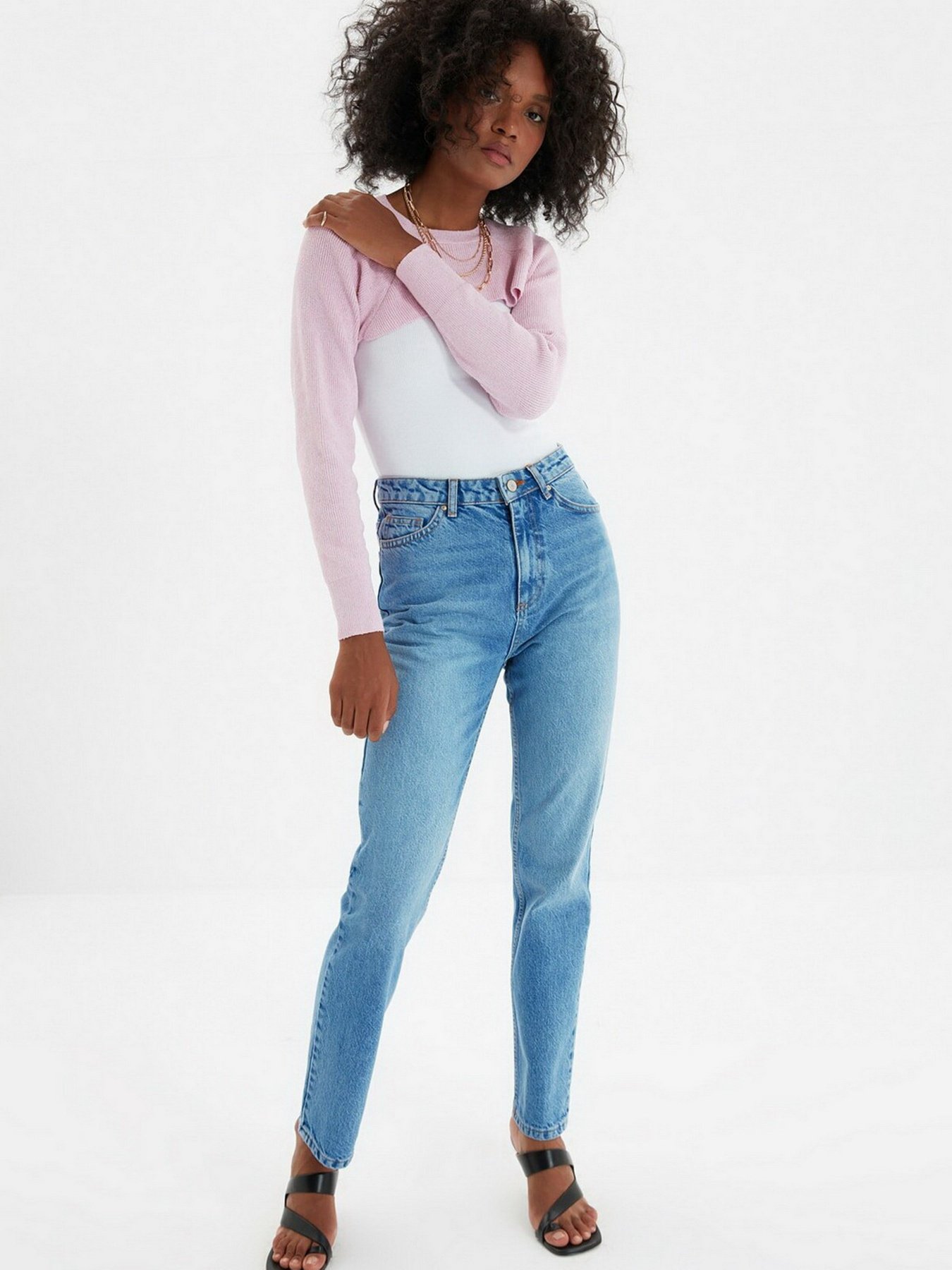 Зауженные джинсы Trendyol Bootcut модель TWOAW22JE0138/ACik Mavi Фото