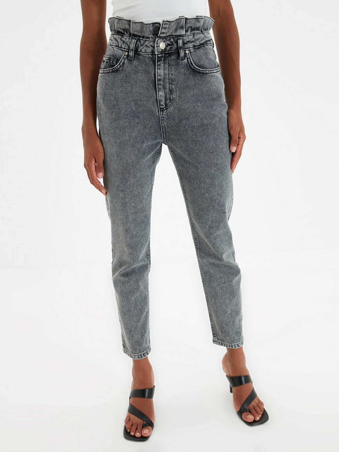 Джинсы мом Trendyol Mom модель TWOAW22JE0141/Antrasit Джинсы мом Trendyol Mom модель TWOAW22JE0141/Antrasit Фото