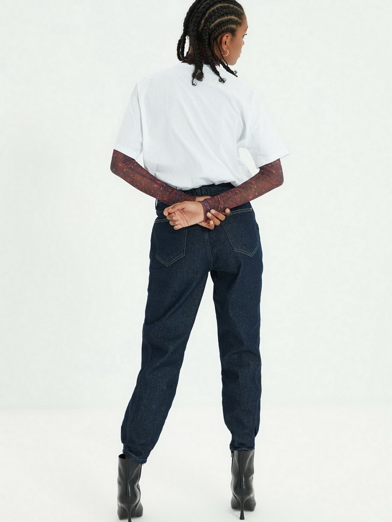 Бойфренды Trendyol Curved модель TWOAW22JE0149/Lacivert Фото