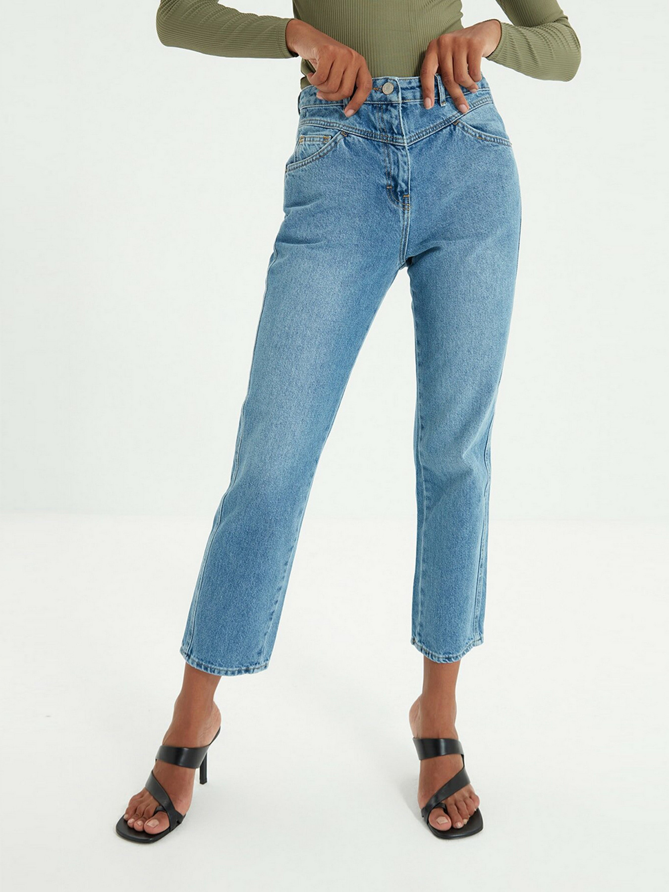 Джинсы мом Trendyol Mom модель TWOAW22JE0181/Mavi Джинсы мом Trendyol Mom модель TWOAW22JE0181/Mavi Фото