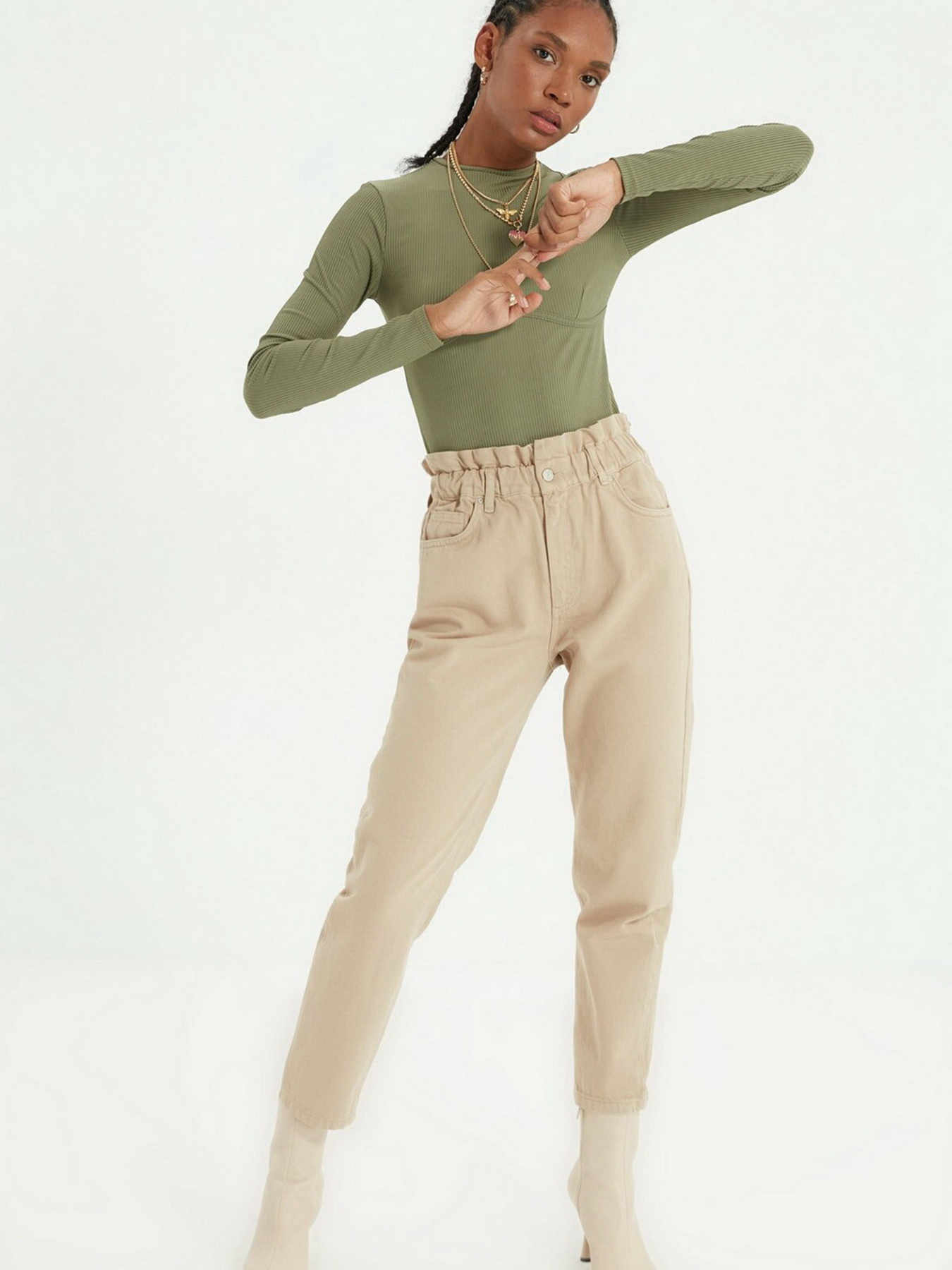 Джинсы мом Trendyol Mom модель TWOAW22JE0240/Bej Фото