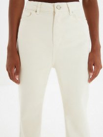 Широкие джинсы Trendyol Wide Leg модель TWOAW22JE0258/Ekru Фото