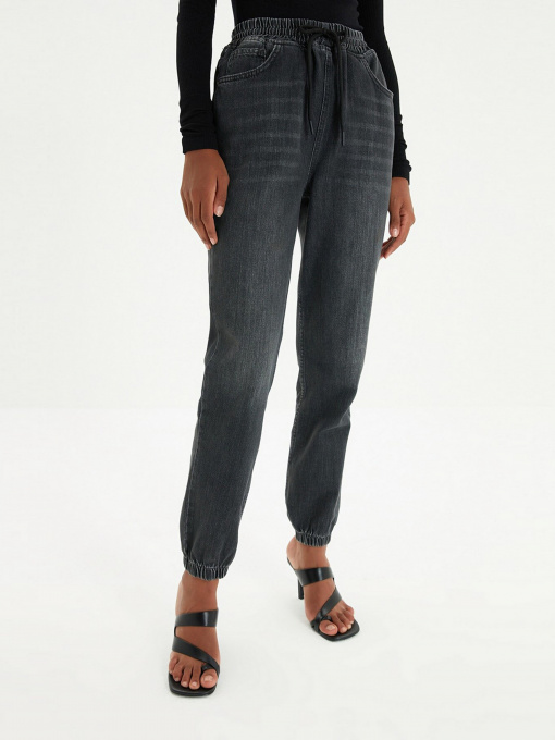 Джинсы мом Trendyol Jogger модель TWOAW22JE0296/Antrasit Фото