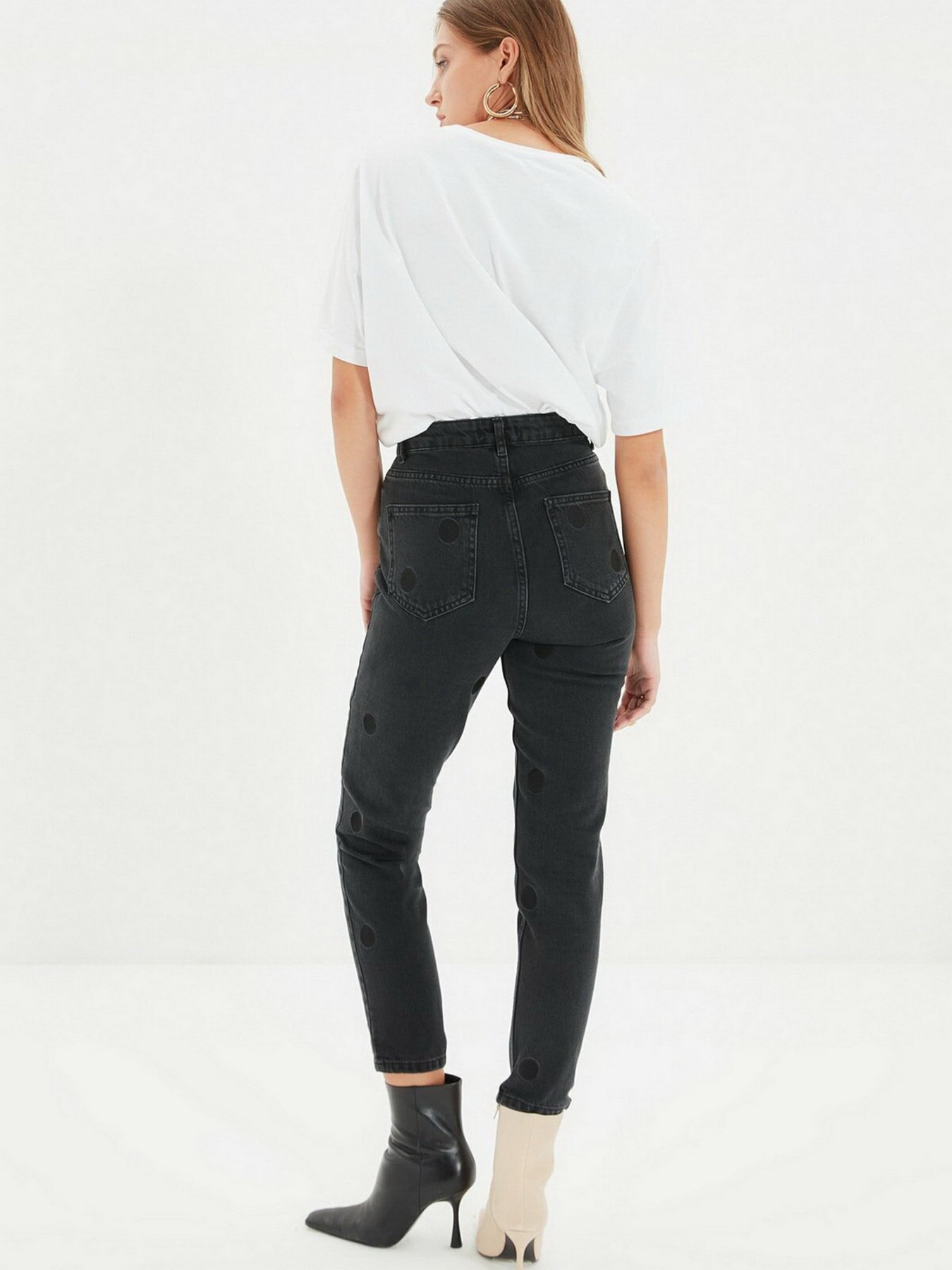 Джинсы мом Trendyol Mom модель TWOAW22JE0343/Antrasit Фото
