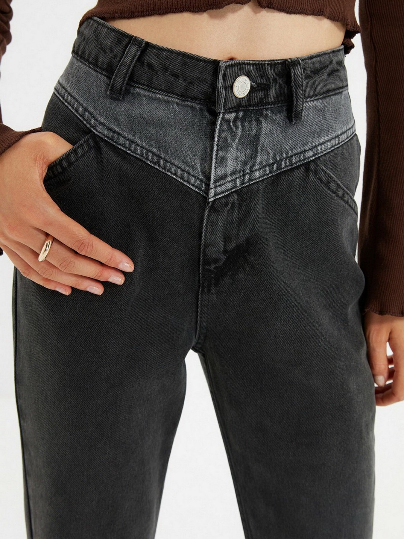 Прямые джинсы Trendyol Bootcut модель TWOAW22JE0422/Antrasit Фото