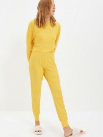 Пижама Trendyol модель THMAW21PT0682/Sari Фото