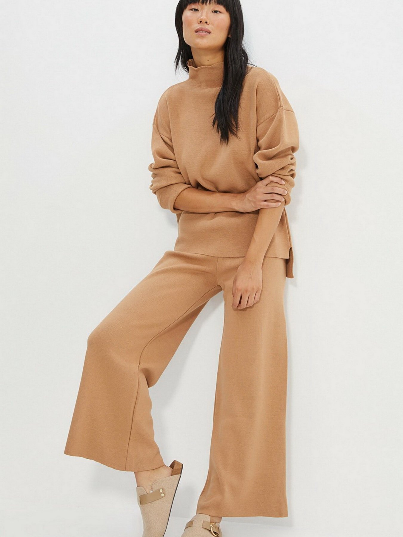 Костюм Trendyol модель TWOAW21AU0060/Camel Фото