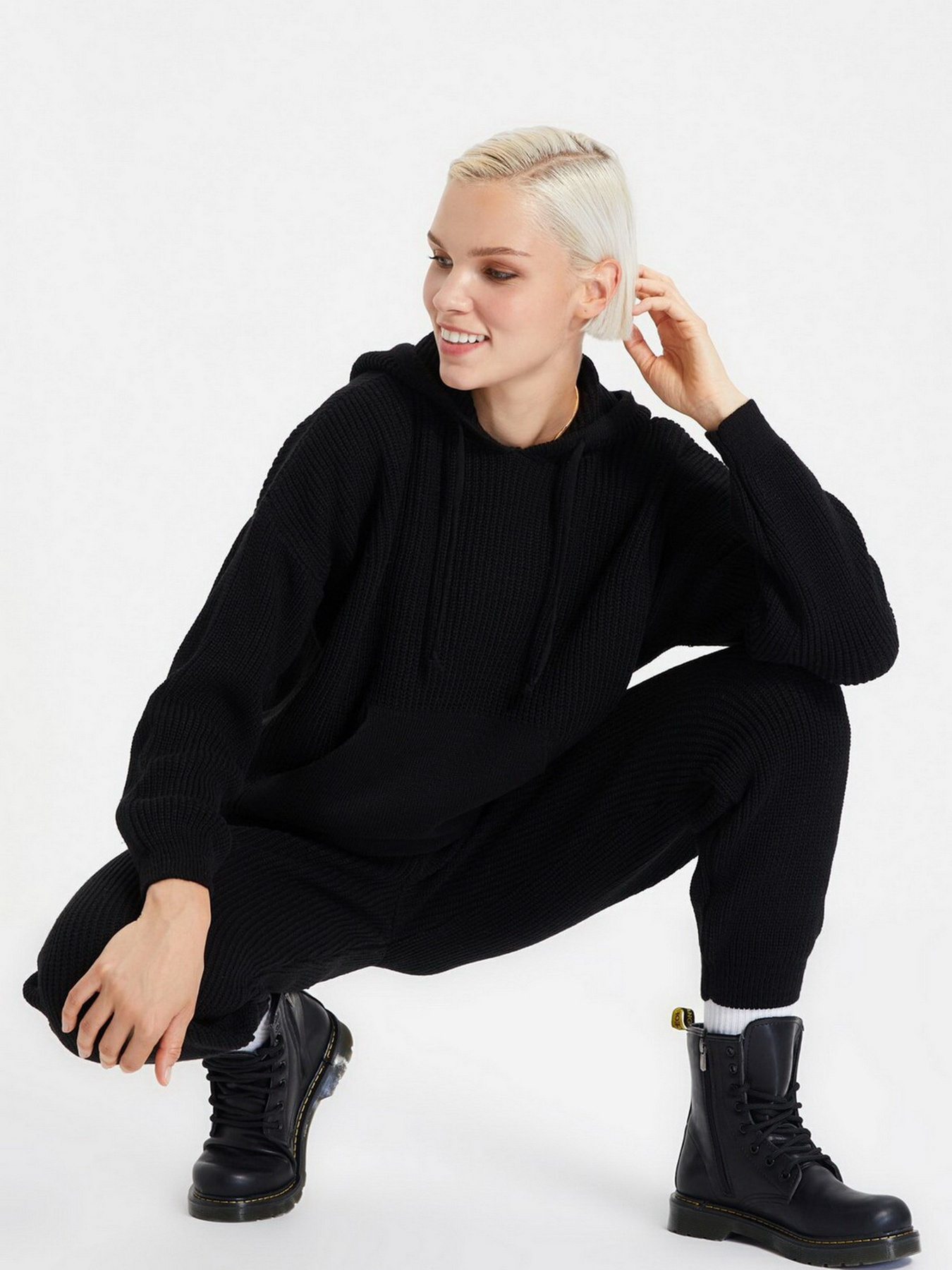 Повседневный костюм Trendyol модель TWOAW21AU0137/Siyah Повседневный костюм Trendyol модель TWOAW21AU0137/Siyah Фото