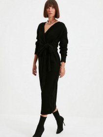 Сукня міді Trendyol модель TWOAW21EL0260/Siyah Сукня міді Trendyol модель TWOAW21EL0260/Siyah Фото