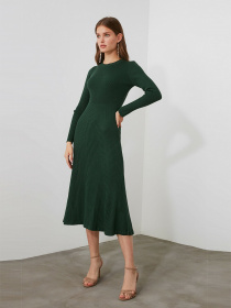 Платье миди Trendyol модель TWOAW21EL0422/Yesil Фото