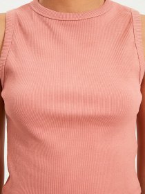 Топ Trendyol модель TWOAW22AL0014/Gul Kurusu Фото