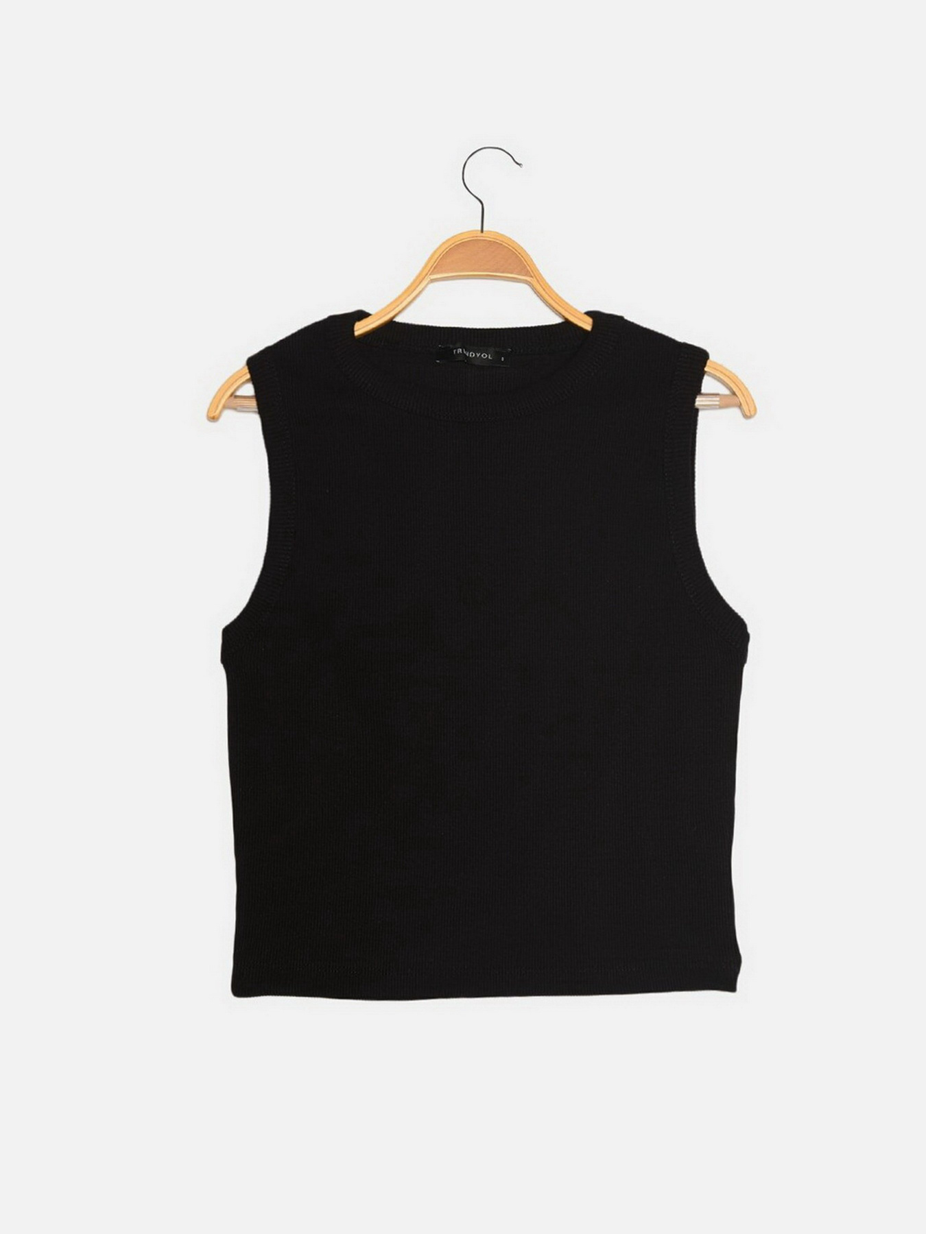 Топ Trendyol модель TWOAW22AL0014/Siyah Фото