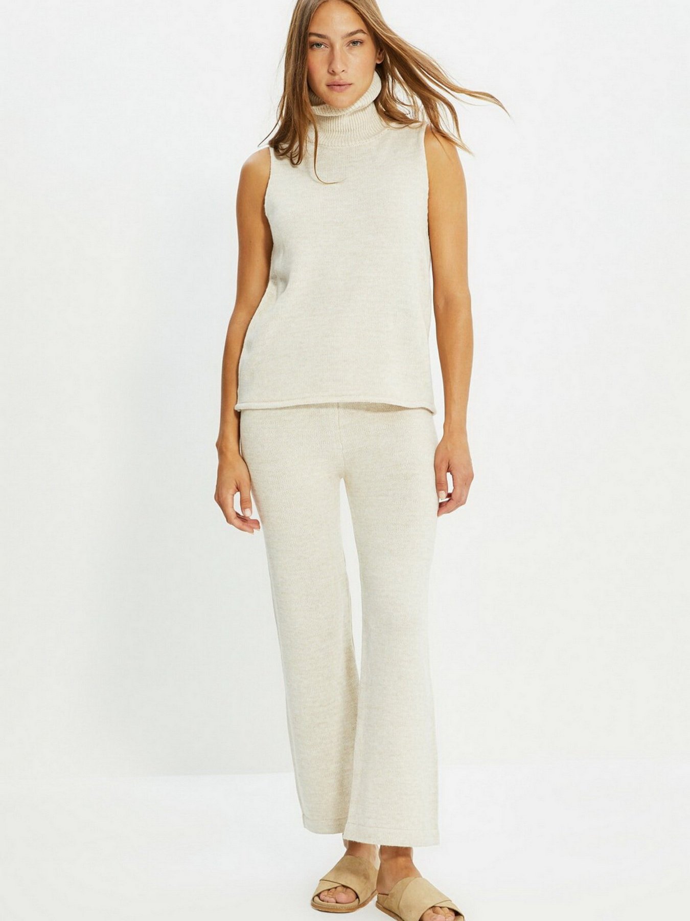 Костюм Trendyol модель TWOAW22AU0028/Bej Фото