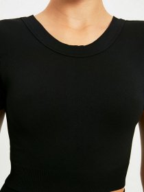 Топ Trendyol модель TWOAW22BZ0449/Siyah Фото