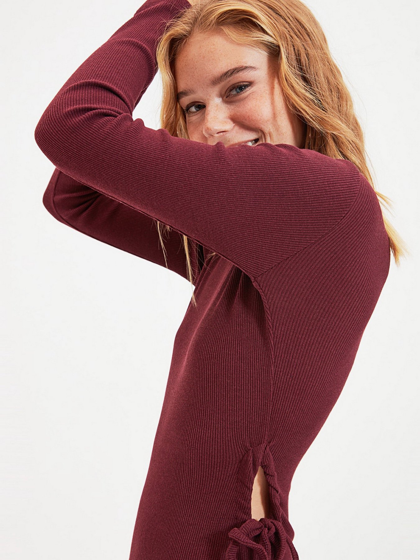 Платье мини Trendyol модель TWOAW22EL0887/Bordo Фото