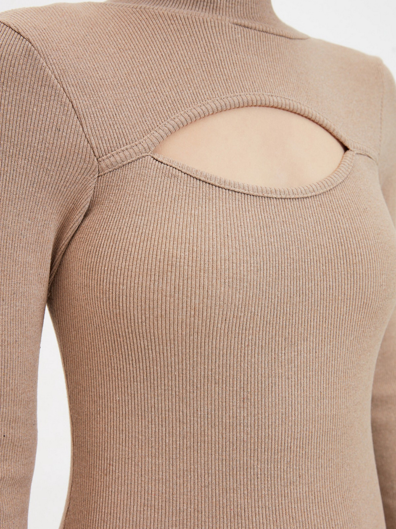 Платье миди Trendyol модель TWOAW22EL1271/Vizon Фото