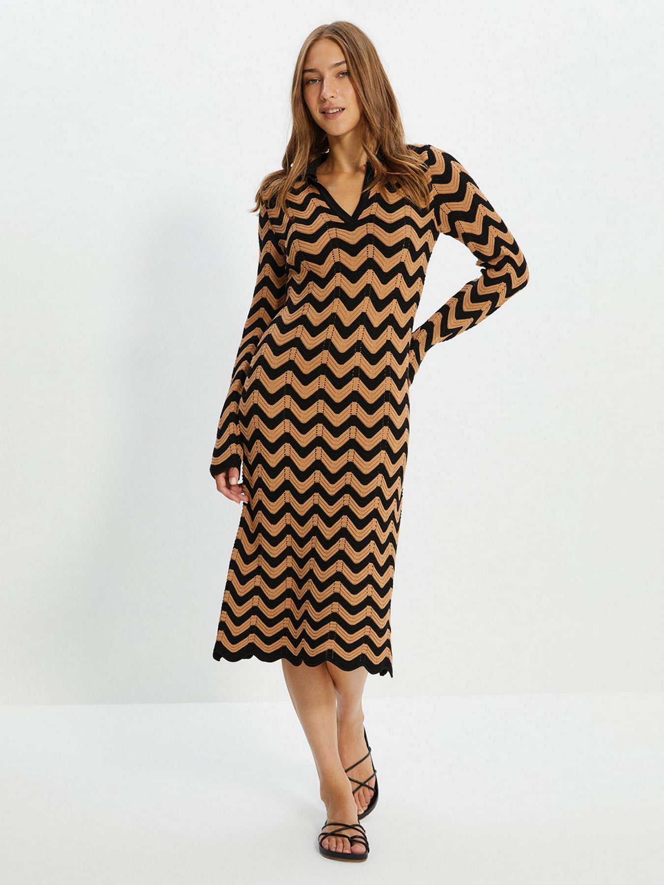 Сукня міді Trendyol модель TWOAW22EL0004/Camel Фото