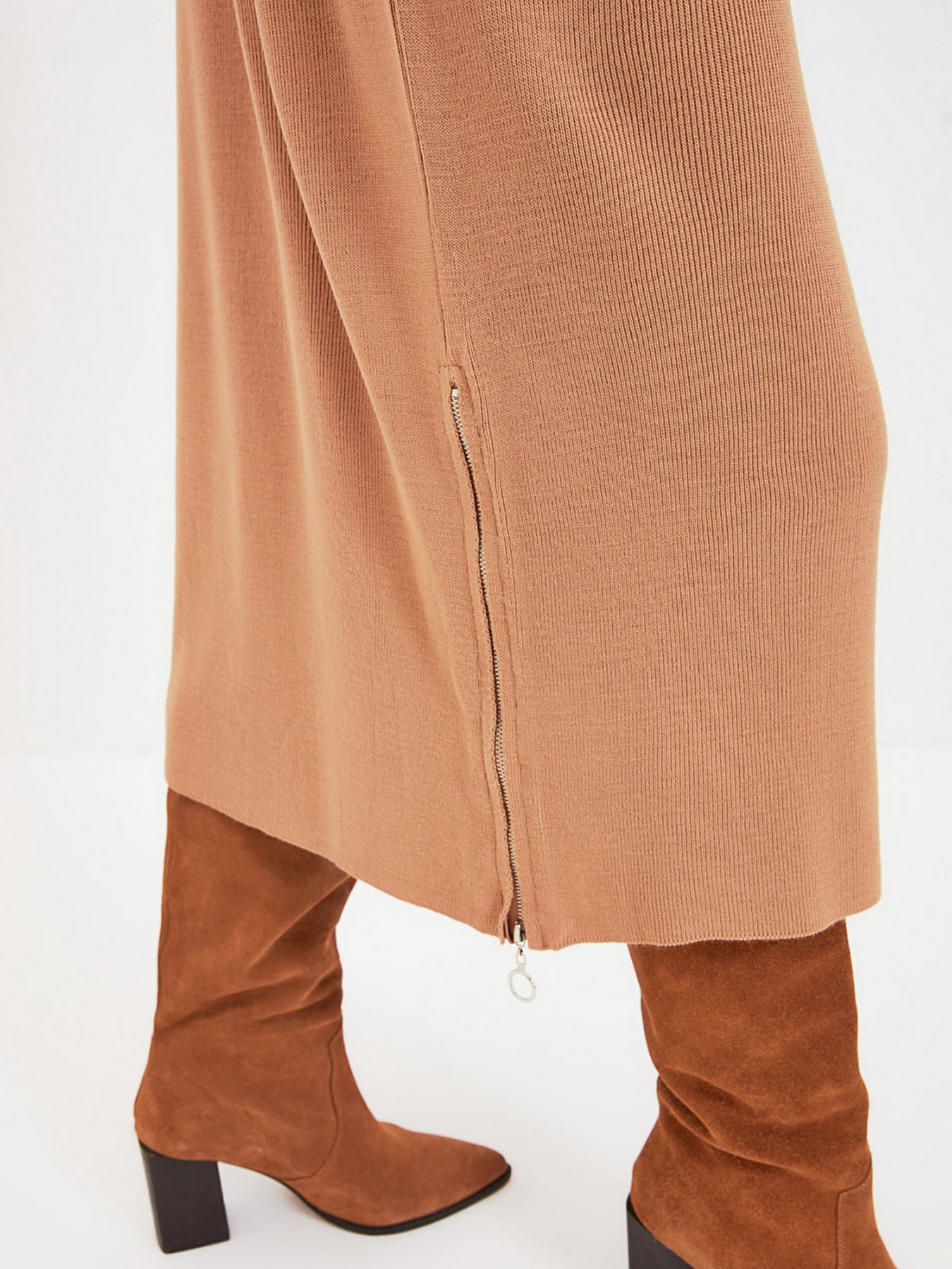 Платье миди Trendyol модель TCTAW22EL0038/Camel Фото