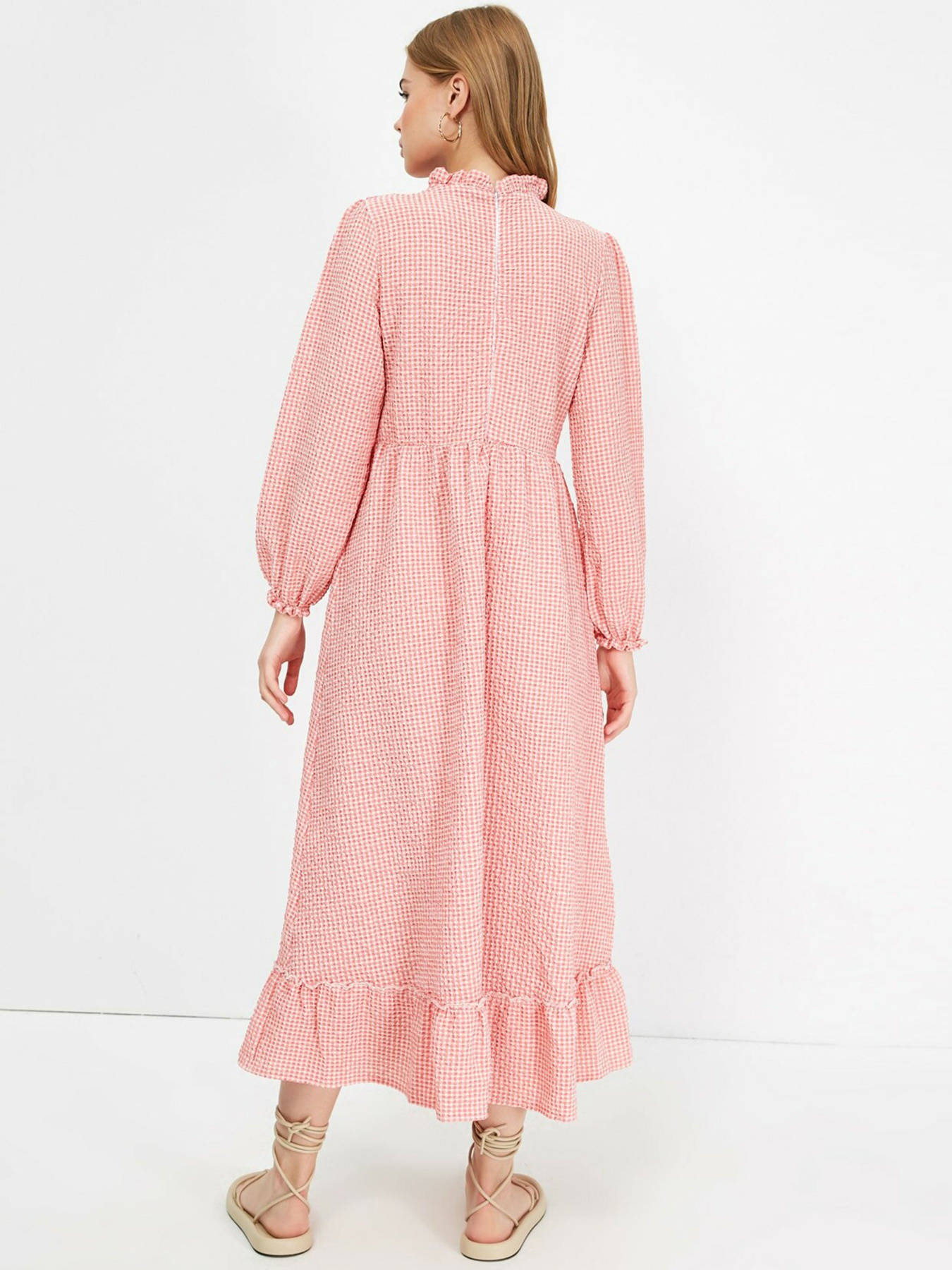 Платье макси Trendyol модель TCTSS21EB0028/Pembe Фото