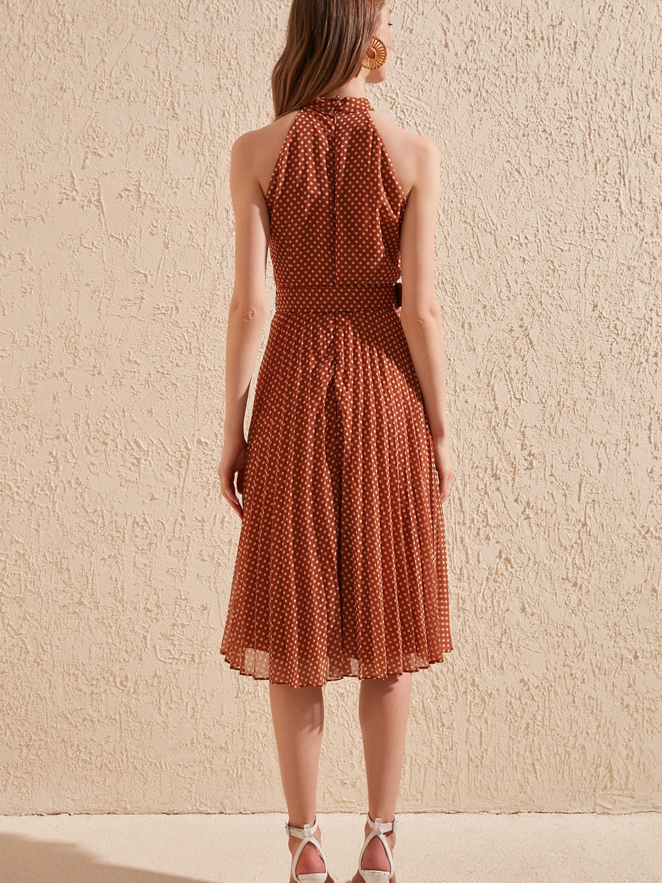 Платье миди Trendyol модель TWOSS20EL1341/Turuncu Фото