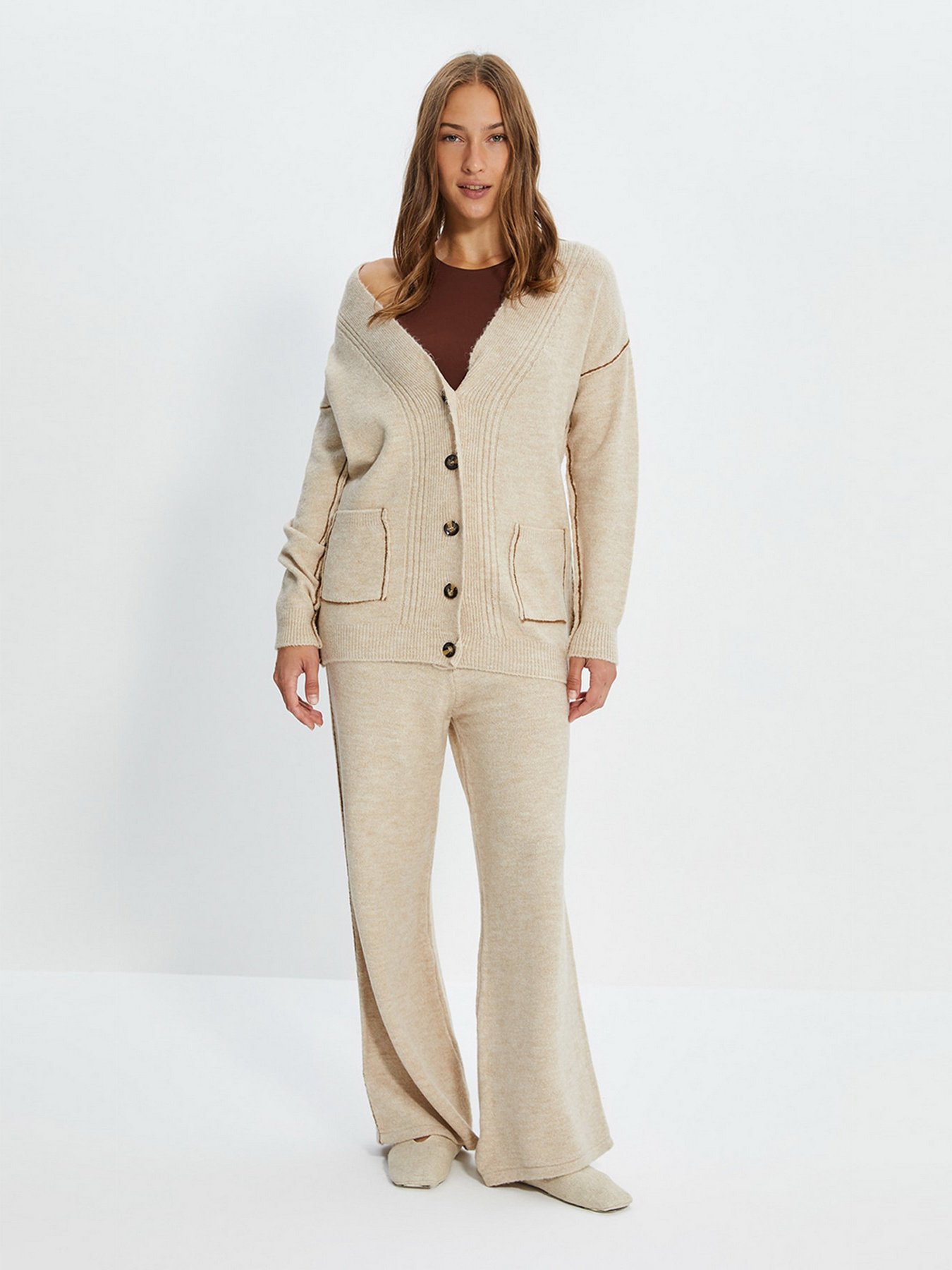 Повседневный костюм Trendyol модель TWOAW22AU0013/Tas Фото