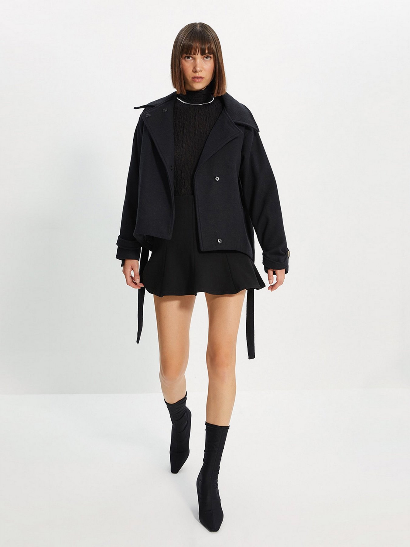 Пальто Trendyol модель TWOAW22KB0036/Siyah Фото