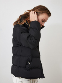 Пуховик Trendyol модель TWOAW21MO0045/Siyah Фото