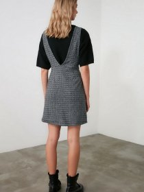 Платье мини Trendyol модель TWOAW20EL2099/Cok Renkli Фото