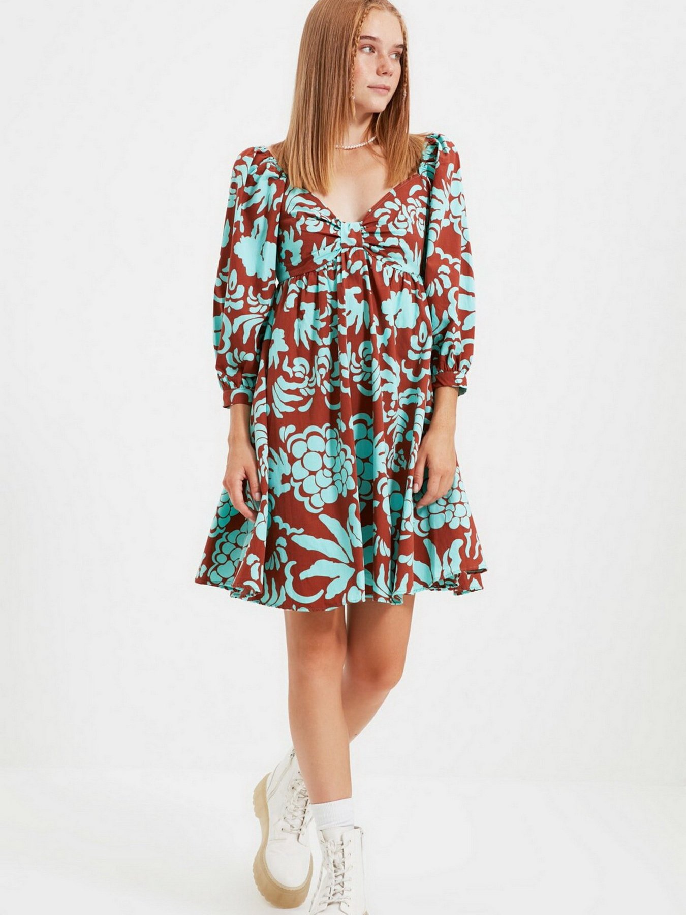 Платье мини Trendyol модель TWOAW22EL0444/Cok Renkli Платье мини Trendyol модель TWOAW22EL0444/Cok Renkli Фото