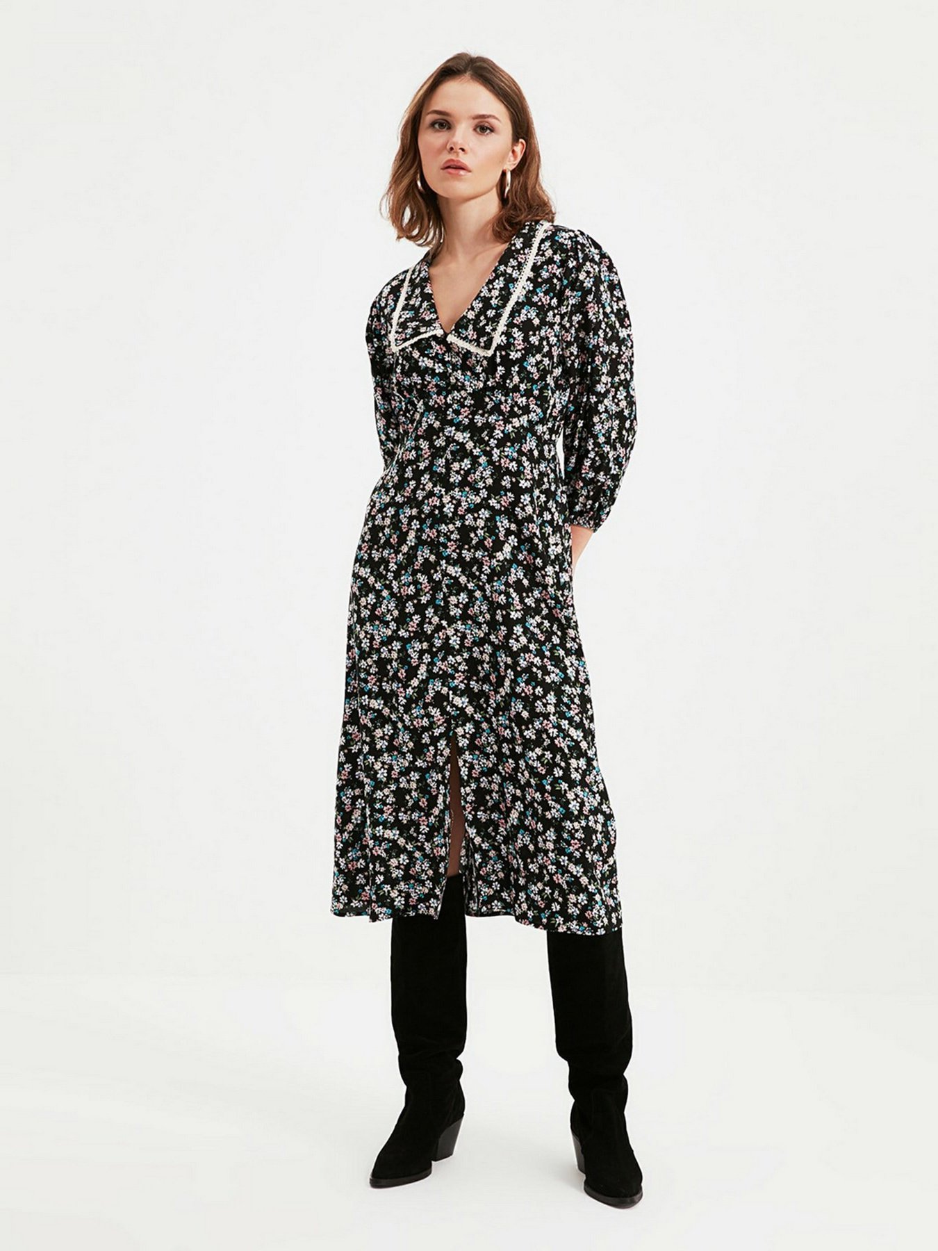 Платье миди Trendyol модель TWOAW22EL0828/Siyah Фото