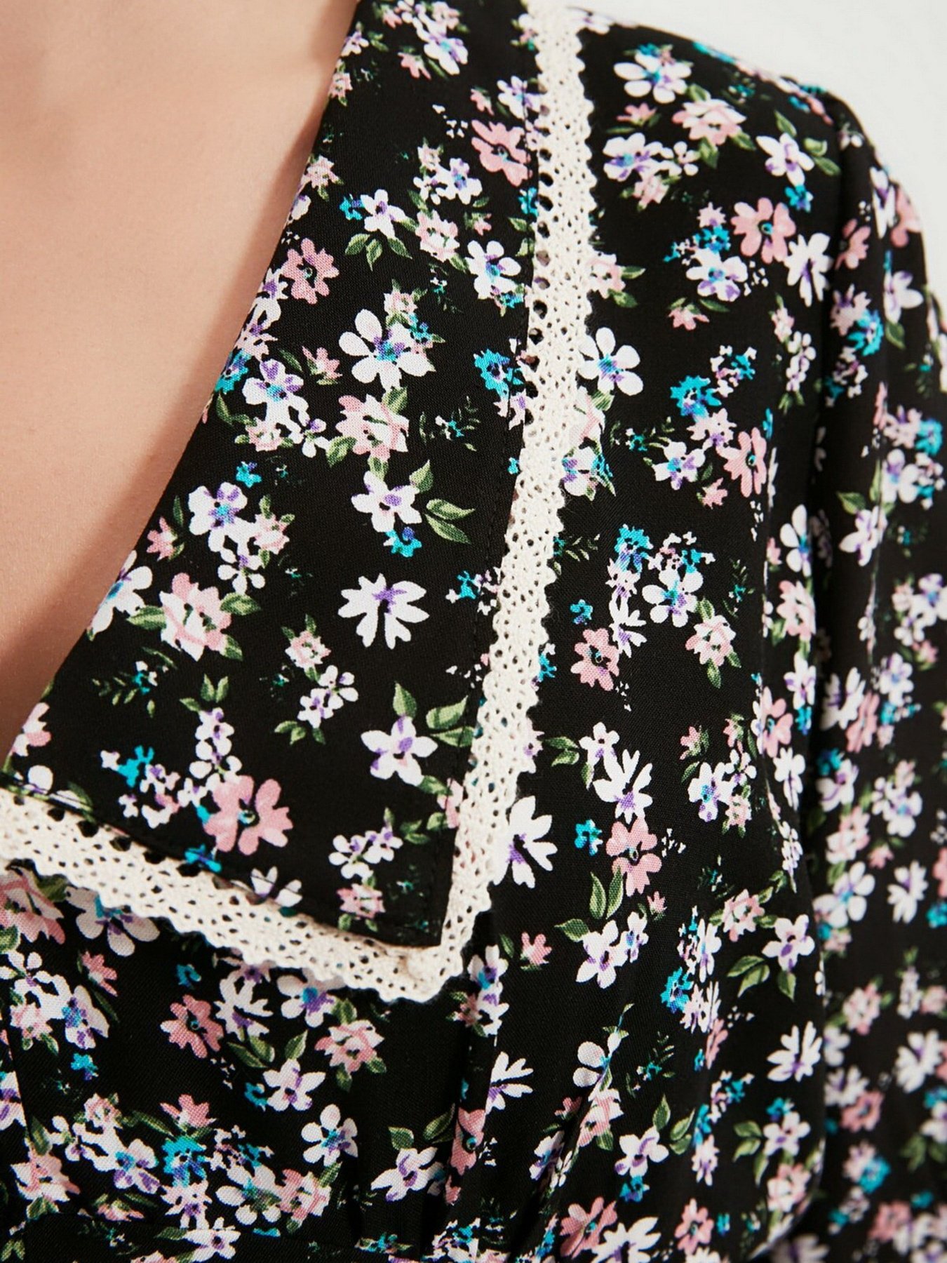 Сукня міді Trendyol модель TWOAW22EL0828/Siyah Сукня міді Trendyol модель TWOAW22EL0828/Siyah Фото