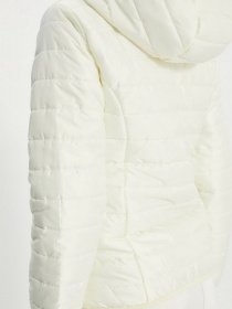 Демісезонна куртка Trendyol модель TWOAW22MO0270/Ekru Фото