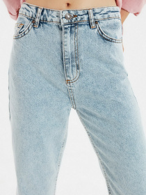 Джинси мом Trendyol Mom модель TWOSS20JE0164/Mavi Фото