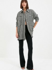 Рубашка повседневная Trendyol модель TWOSS20MO0058/Siyah Рубашка повседневная Trendyol модель TWOSS20MO0058/Siyah Фото