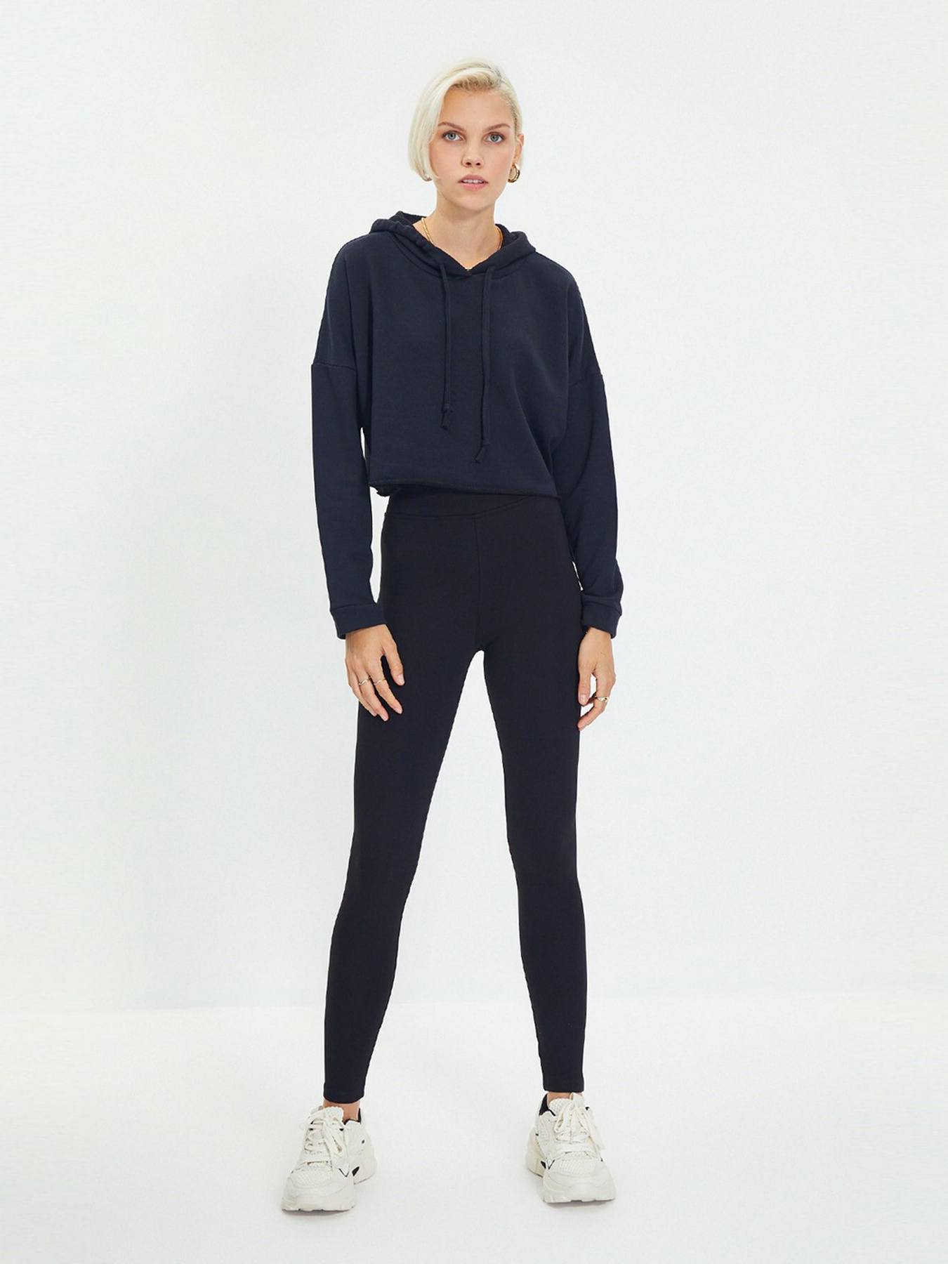 Худи Trendyol модель TWOAW20SW0144/Siyah Фото