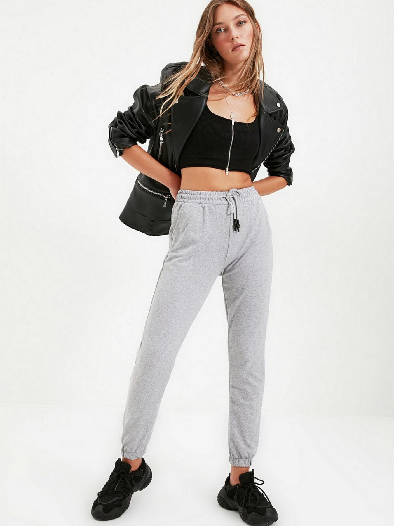 Штаны спортивные Trendyol модель TWOAW21EA0066/Gri Фото