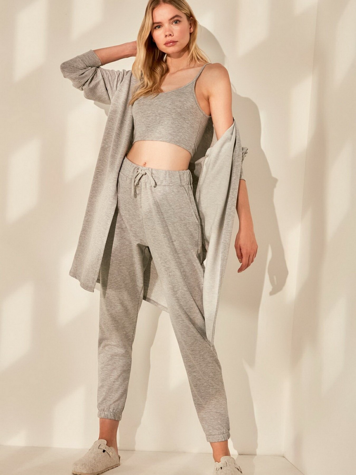 Штаны спортивные Trendyol модель TWOAW21EA0176/Gri Фото