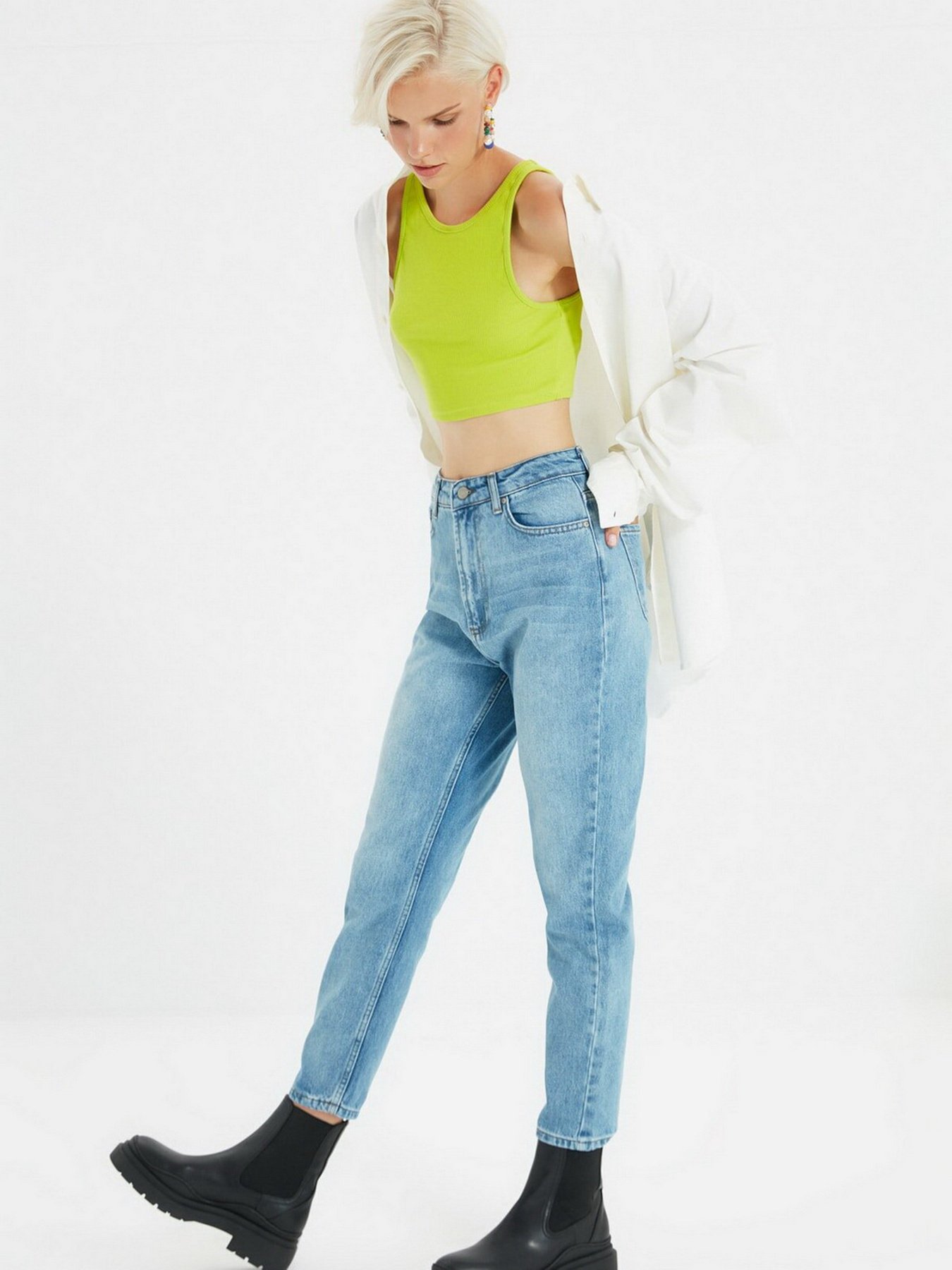 Джинси мом Trendyol Mom модель TWOSS20JE0099/Mavi Фото