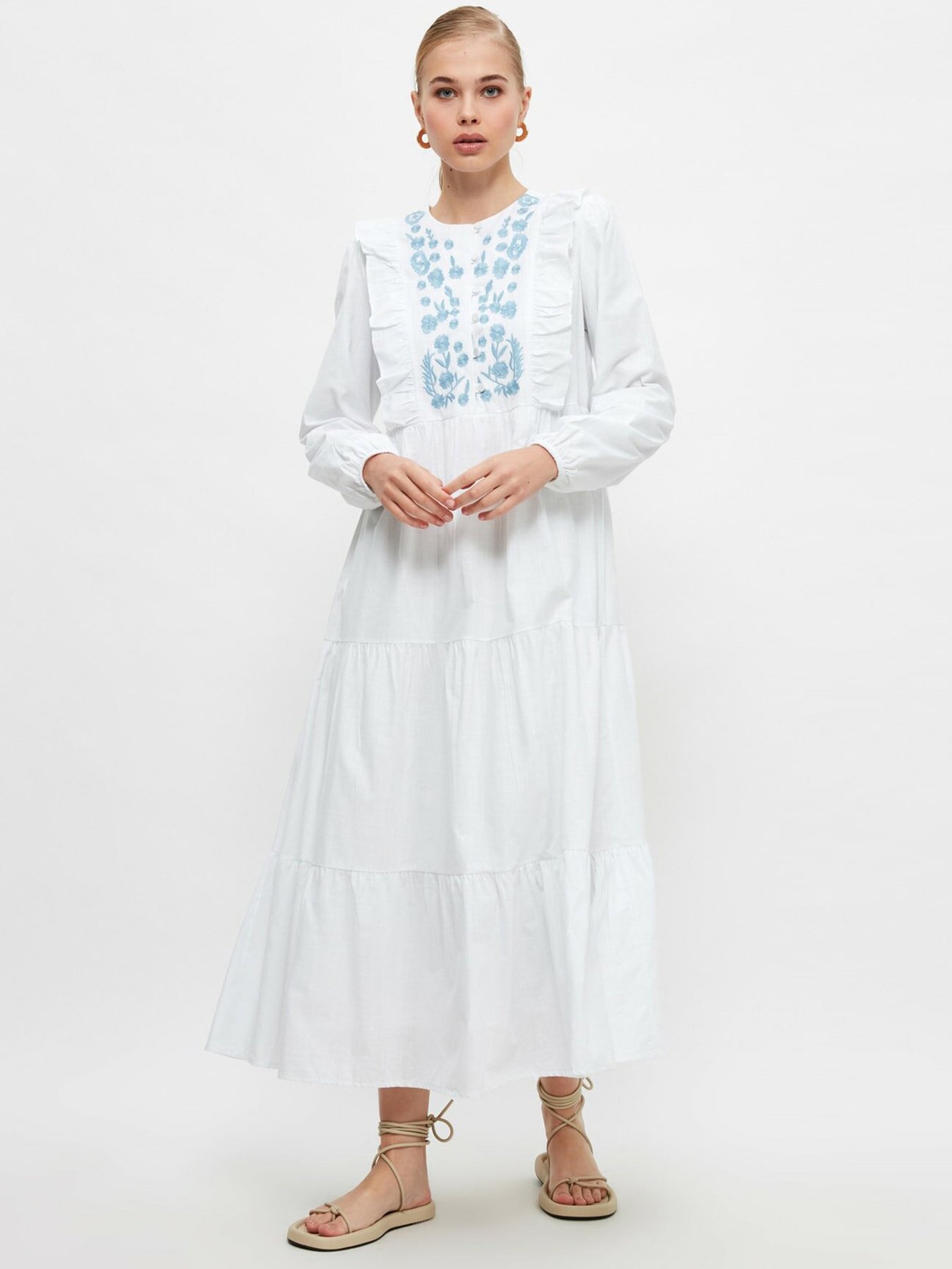 Вышитое платье Trendyol модель TCTSS21EB0041/Beyaz Фото